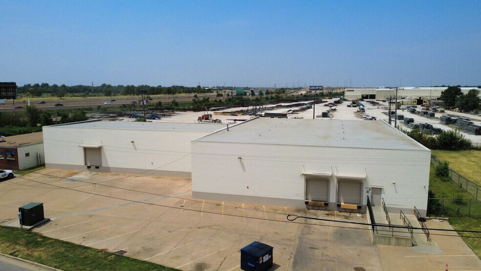 329 S Blackwelder Ave, Oklahoma City, OK à vendre - Photo de l’immeuble – Image 2 sur 4
