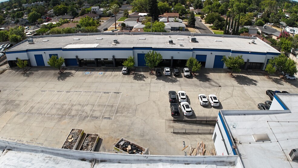 2320-2340 Auburn Blvd, Sacramento, CA à louer - Photo de l’immeuble – Image 3 sur 7