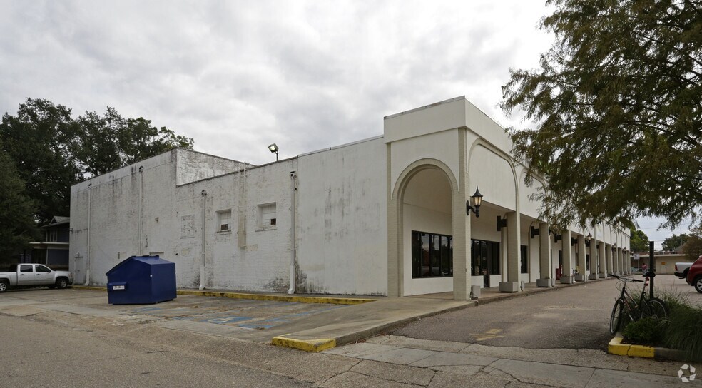 3001-3081 Government St, Baton Rouge, LA à vendre - Photo de l’immeuble – Image 2 sur 4