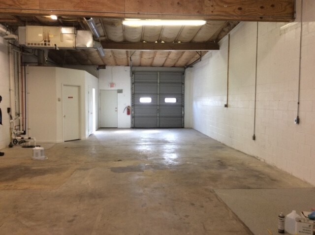 331-348 Robinson Ln, Wilmington, DE à louer - Photo intérieure – Image 3 sur 6