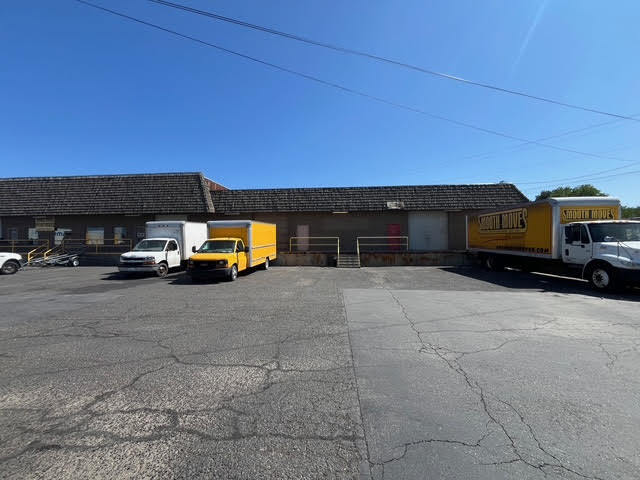 516 E 1st Ave, Kennewick, WA à vendre - Photo de l’immeuble – Image 3 sur 17
