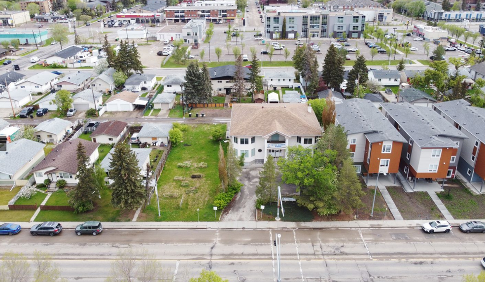 16102/04 - 100 Avenue portefeuille de 2 biens à vendre sur LoopNet.fr - Photo de l’immeuble – Image 1 sur 7
