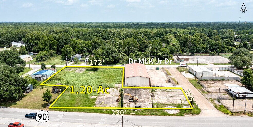 915 Highway 90, Liberty, TX à vendre - Photo de l’immeuble – Image 2 sur 9