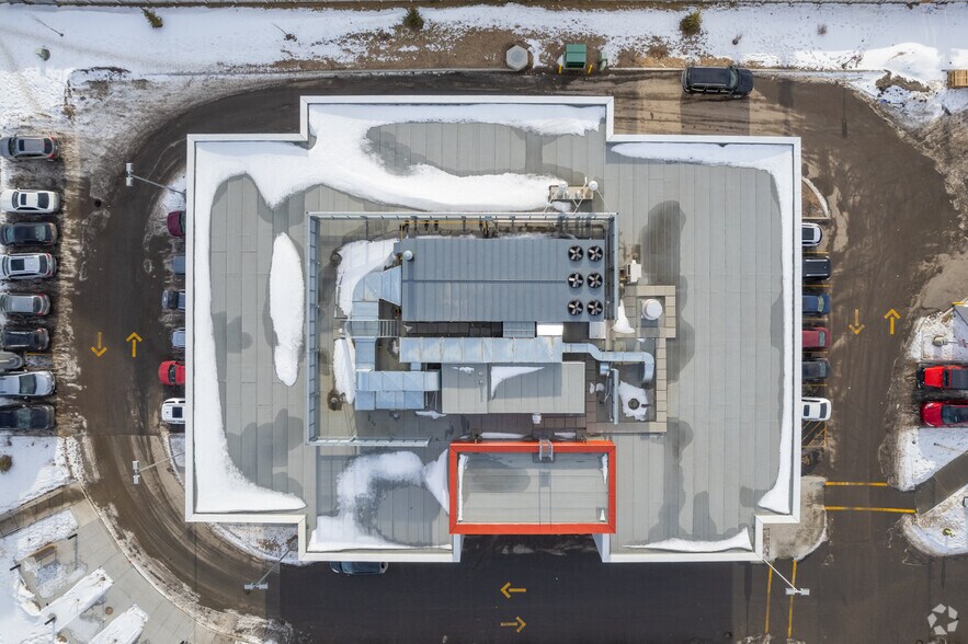 7171 80th Ave NE, Calgary, AB à louer - Aérien – Image 2 sur 28