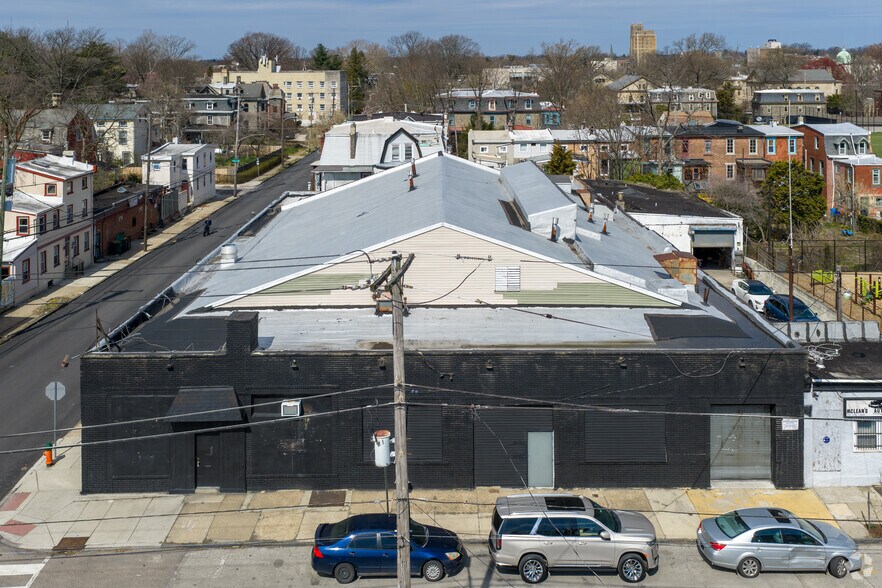 67 W Queen Ln, Philadelphia, PA à vendre - Photo de l’immeuble – Image 3 sur 17