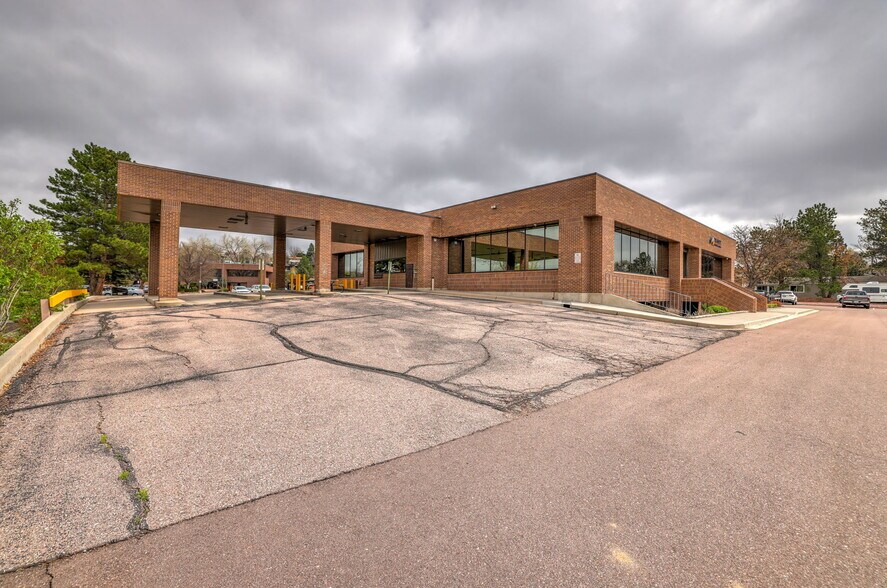 2150 Lelaray St, Colorado Springs, CO à vendre - Photo de l’immeuble – Image 2 sur 14