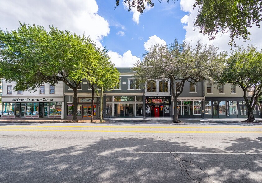 410 W Jones St, Savannah, GA à louer - Aérien – Image 2 sur 20