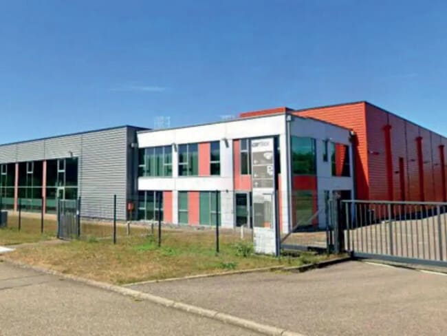 Plus de détails pour Local d’activités à vendre