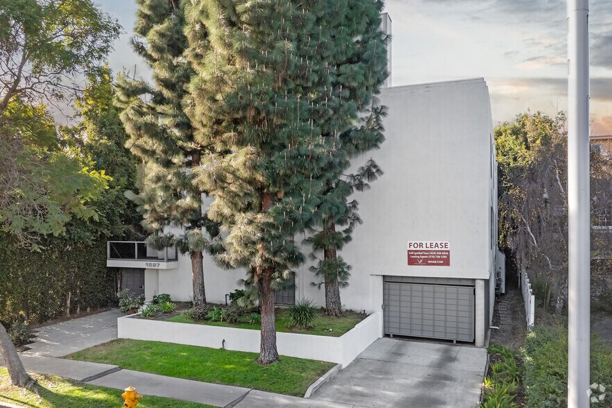 1527 Veteran Ave, Los Angeles, CA à vendre - Photo de l’immeuble – Image 2 sur 34