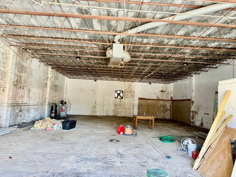 6312 Foster St, Houston, TX à vendre - Photo intérieure – Image 3 sur 5