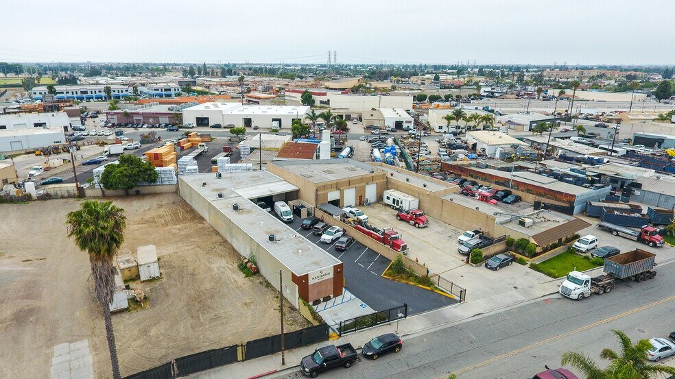 8230 Monroe Ave, Stanton, CA à vendre - Aérien – Image 3 sur 6