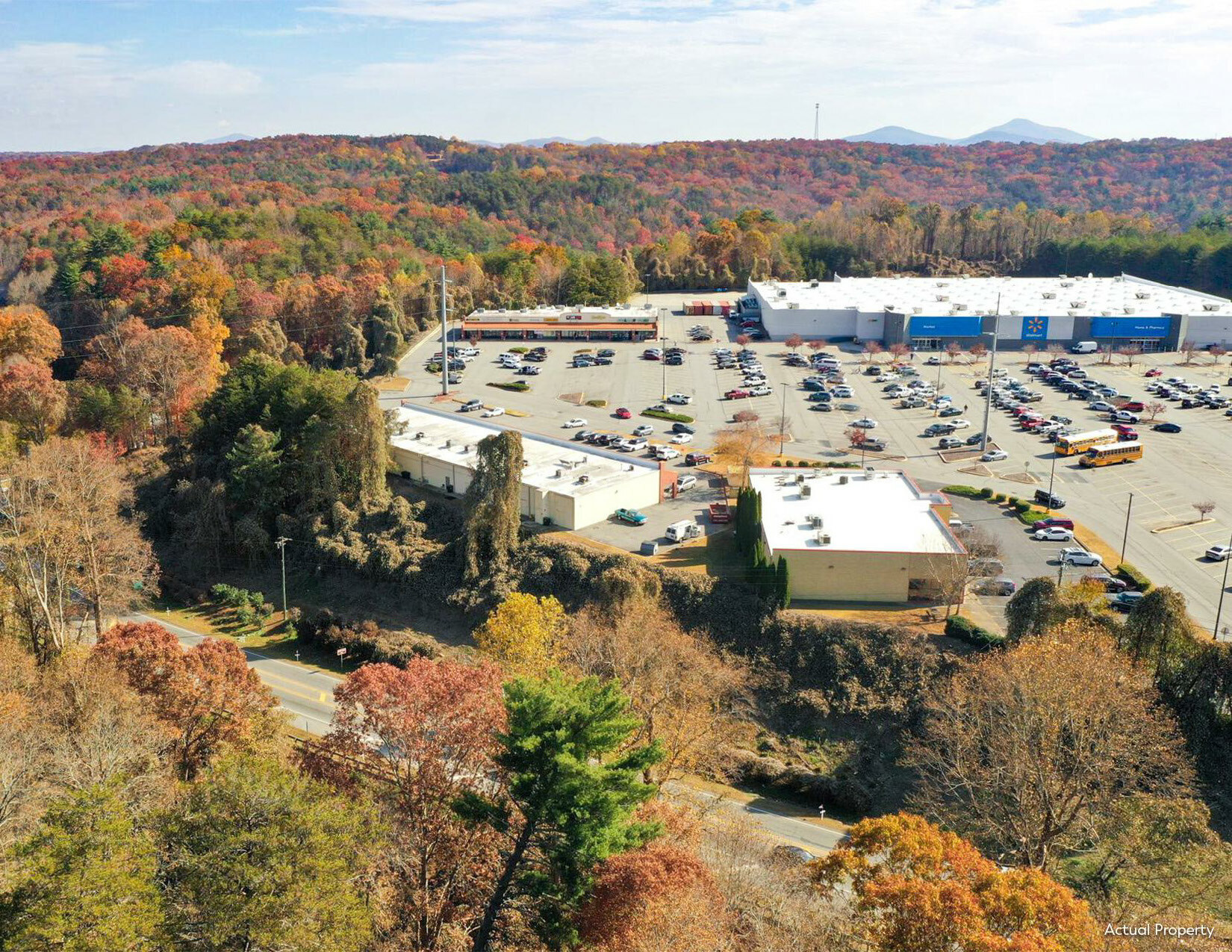 400 Wal-Mart Way, Dahlonega, GA à louer Aérien– Image 1 sur 9