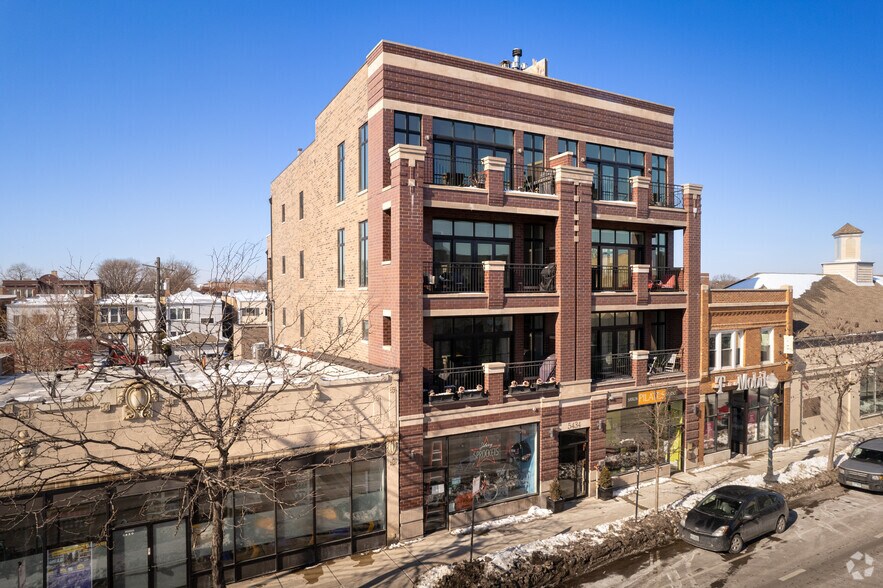 5434 N Clark St, Chicago, IL à louer - Photo de l’immeuble – Image 2 sur 4