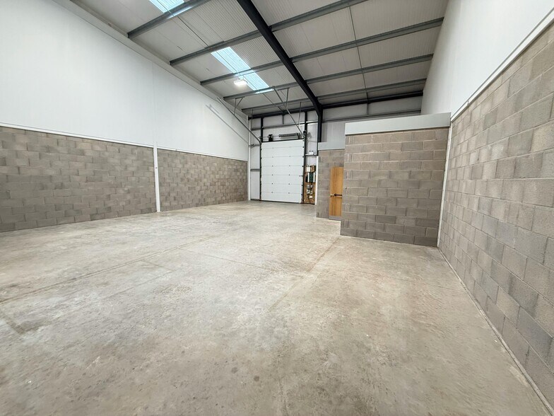 4 Trent Way, Yaxley à louer - Photo de l’immeuble – Image 3 sur 9
