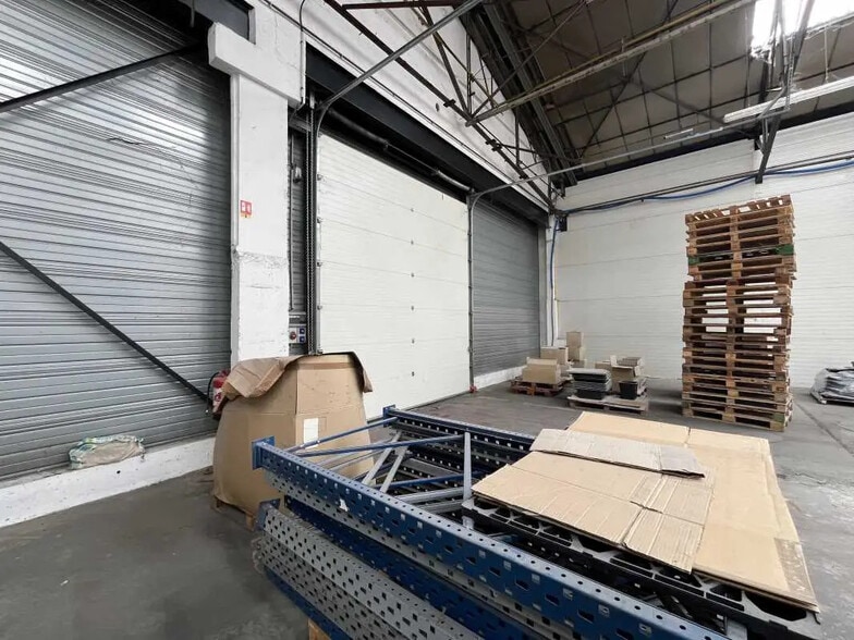 Local d’activités dans Montataire à louer - Photo intérieure – Image 3 sur 5