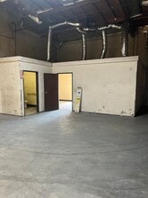 336 S Waterman Ave, San Bernardino, CA à louer Photo intérieure– Image 2 sur 9