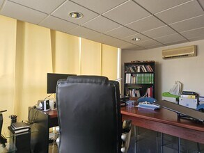 Bureau dans Sant Carles de la Ràpita, Tarragona à louer Photo intérieure– Image 1 sur 6