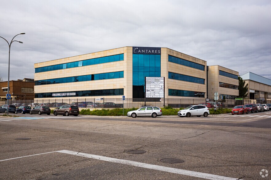 Calle Industrias, 4, Alcorcón, Madrid à vendre - Photo principale – Image 1 sur 6