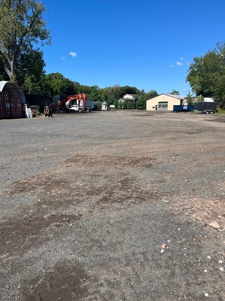 392-424 Berlin St, East Berlin, CT à louer - Photo principale – Image 1 sur 5