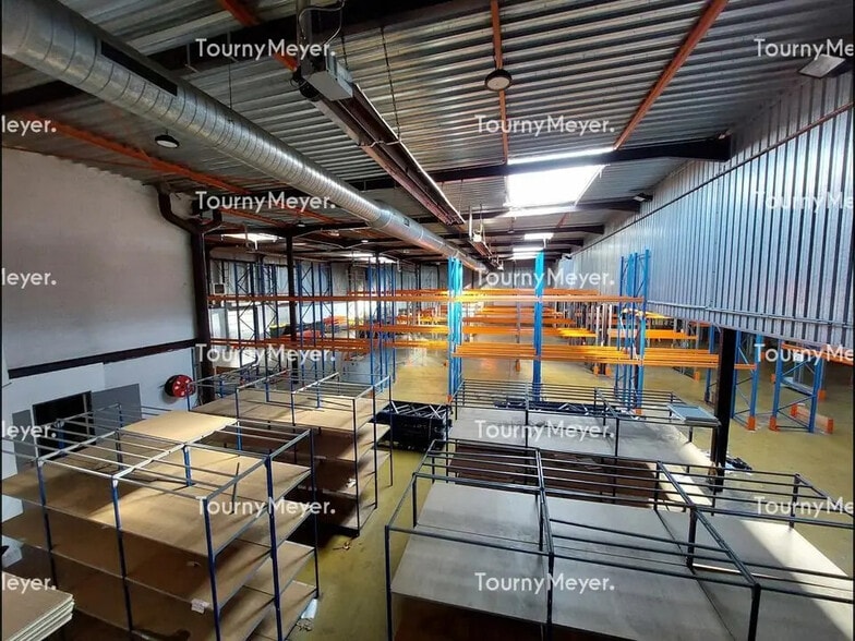 Local d’activités dans Toulouse à louer - Photo de l’immeuble – Image 3 sur 12