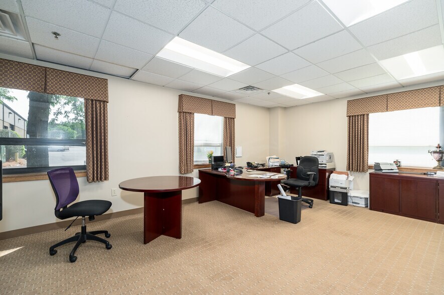 430 Boston St, Topsfield, MA à louer - Photo intérieure – Image 3 sur 20