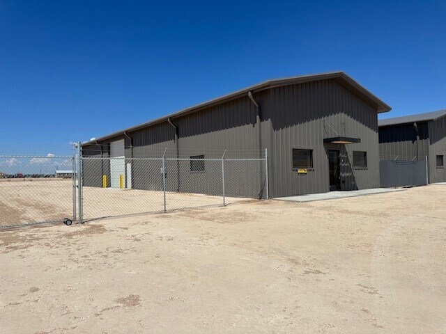 1608 S County Road 1101, Midland, TX à louer - Photo de l’immeuble – Image 2 sur 28