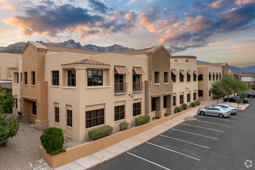 6340 N Campbell Ave, Tucson, AZ à louer - Photo principale – Image 1 sur 5