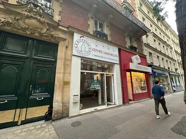 Plus de détails pour Local commercial à louer