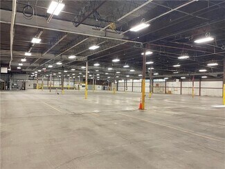 Plus de détails pour 107 Pierce Rd, Clifton Park, NY - Industriel/Logistique à louer