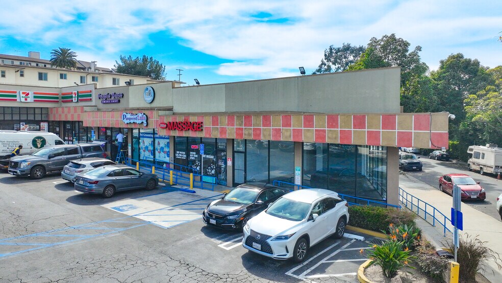3101 Overland Ave, Los Angeles, CA à louer - Photo de l’immeuble – Image 2 sur 11