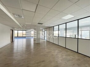 Bureau dans Jossigny à vendre Photo intérieure– Image 1 sur 5