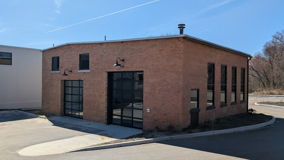 7 Fisher St, Franklin, MA à louer - Photo de l’immeuble – Image 1 sur 4