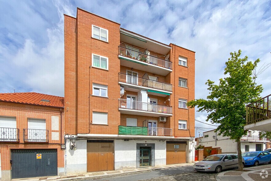 Immeuble residentiel dans Navalcarnero, Madrid à vendre - Photo de l’immeuble – Image 3 sur 4