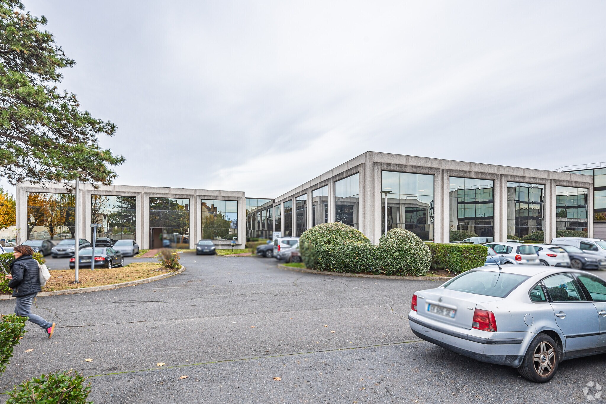 Bureau dans 141 Rue Michel Carre, Argenteuil à vendre Photo principale– Image 1 sur 4