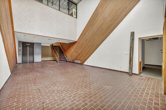 3300-3694 Lakeside Ave E, Cleveland, OH à louer Photo de l’immeuble– Image 2 sur 15