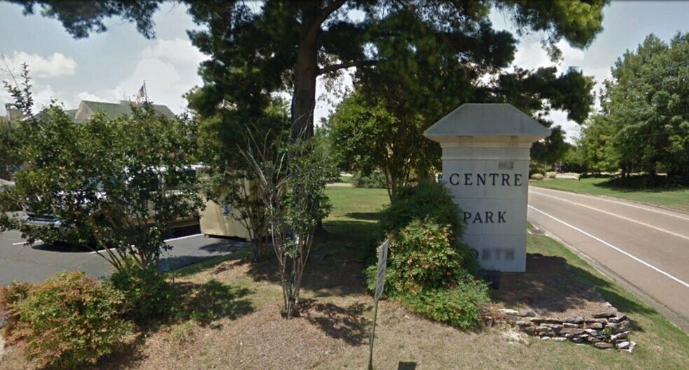 863 Centre St, Ridgeland, MS à louer - Photo de l’immeuble – Image 3 sur 4