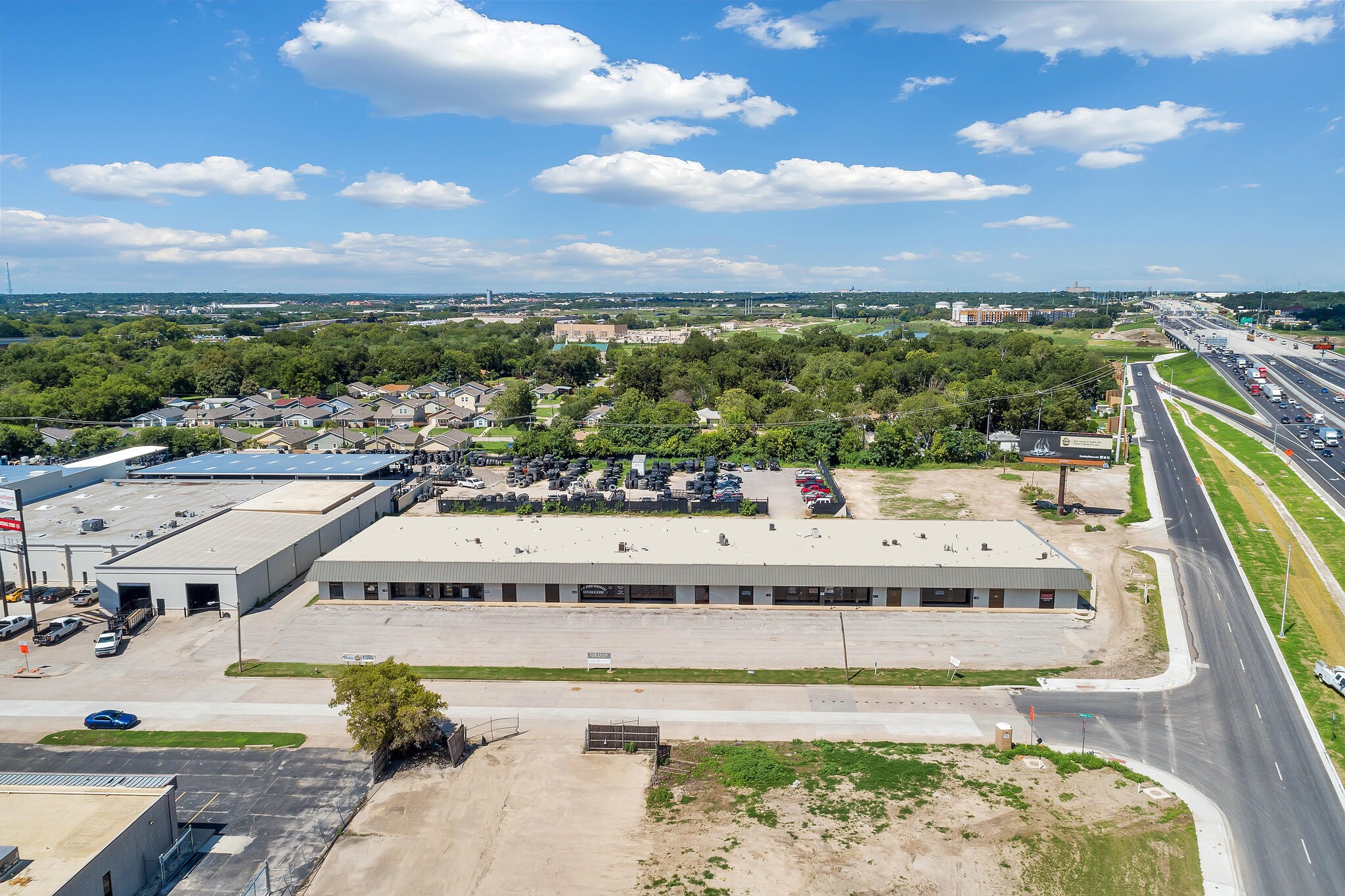 707 North Fwy, Fort Worth, TX à louer Photo principale– Image 1 sur 6