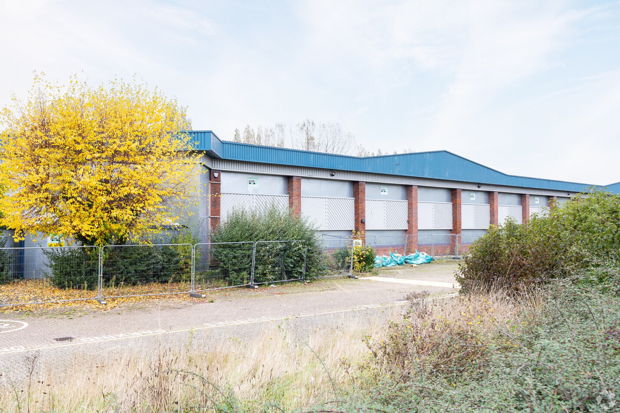 New Courtwick Ln, Littlehampton à louer Photo principale– Image 1 sur 4
