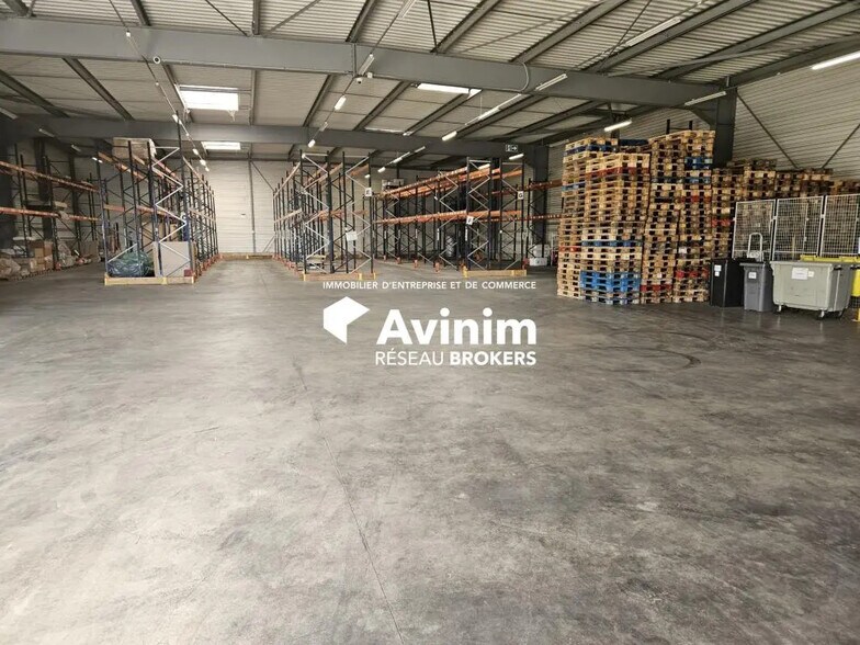 Industriel/Logistique dans Dijon à louer - Photo de l’immeuble – Image 2 sur 5