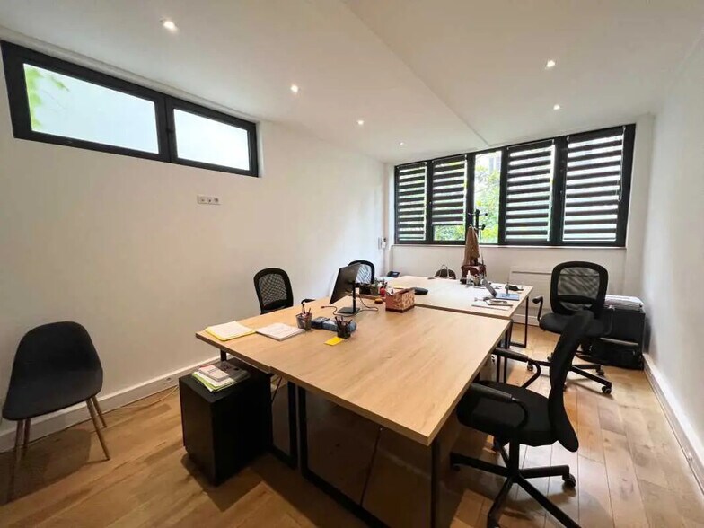 Bureau dans Paris à louer - Photo de l’immeuble – Image 3 sur 8
