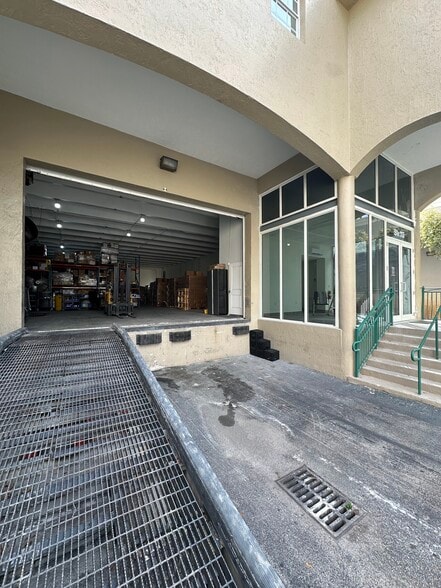 10200 NW 25th St, Doral, FL à vendre - Photo de l’immeuble – Image 2 sur 16