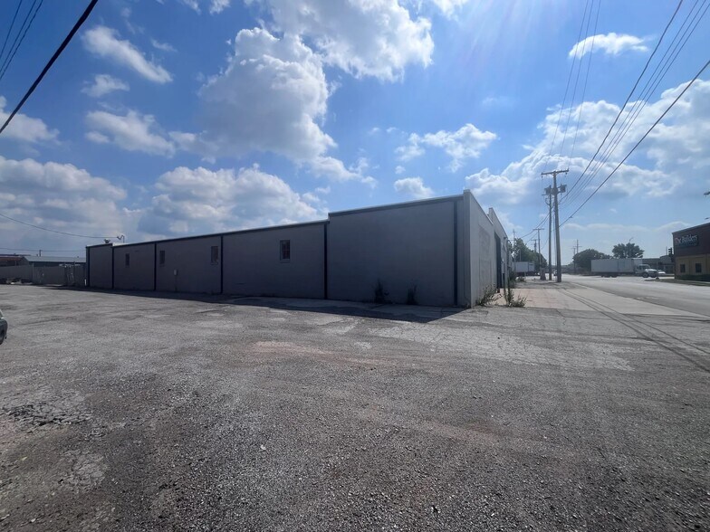 1200 Burlington St, North Kansas City, MO à vendre - Photo de l’immeuble – Image 3 sur 14