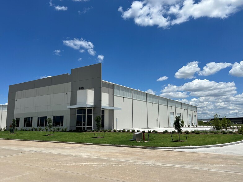 14468 Wagg Way Rd, Houston, TX à louer - Photo de l’immeuble – Image 2 sur 5