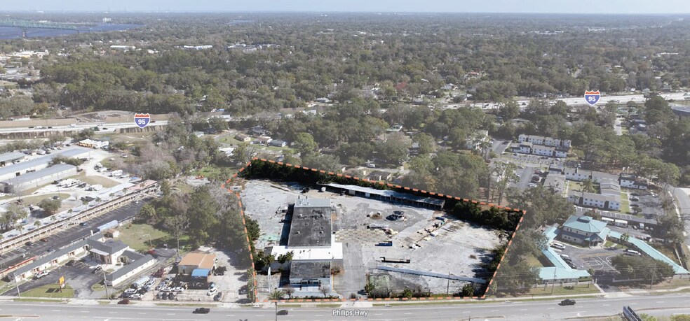 3261 Philips Hwy, Jacksonville, FL à louer - Photo de l’immeuble – Image 2 sur 11