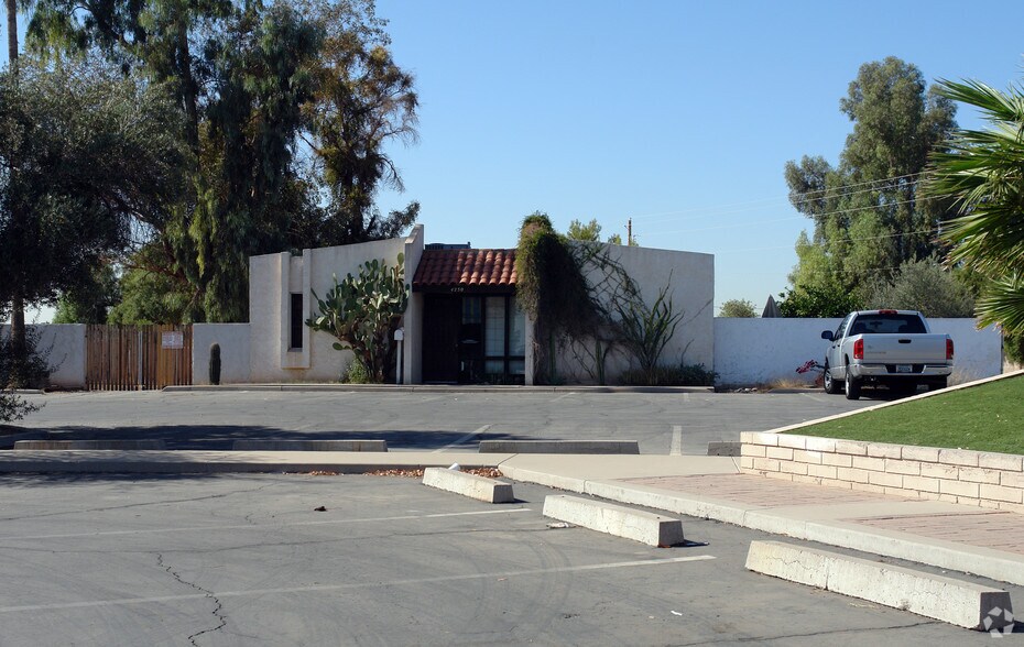 4250 N 19th Ave, Phoenix, AZ à vendre - Photo de l’immeuble – Image 3 sur 11