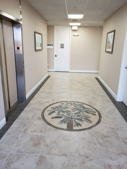 5240 NE Babcock St, Palm Bay, FL à louer - Photo intérieure – Image 3 sur 4