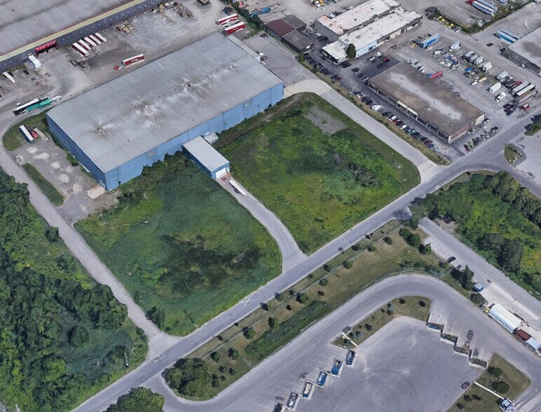 475 Kenora Av, Hamilton, ON à louer - Photo de l’immeuble – Image 2 sur 6
