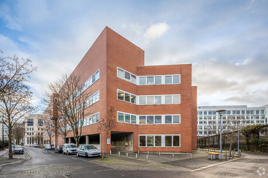 Bureau dans Rueil-Malmaison à louer - Photo de l’immeuble – Image 2 sur 7