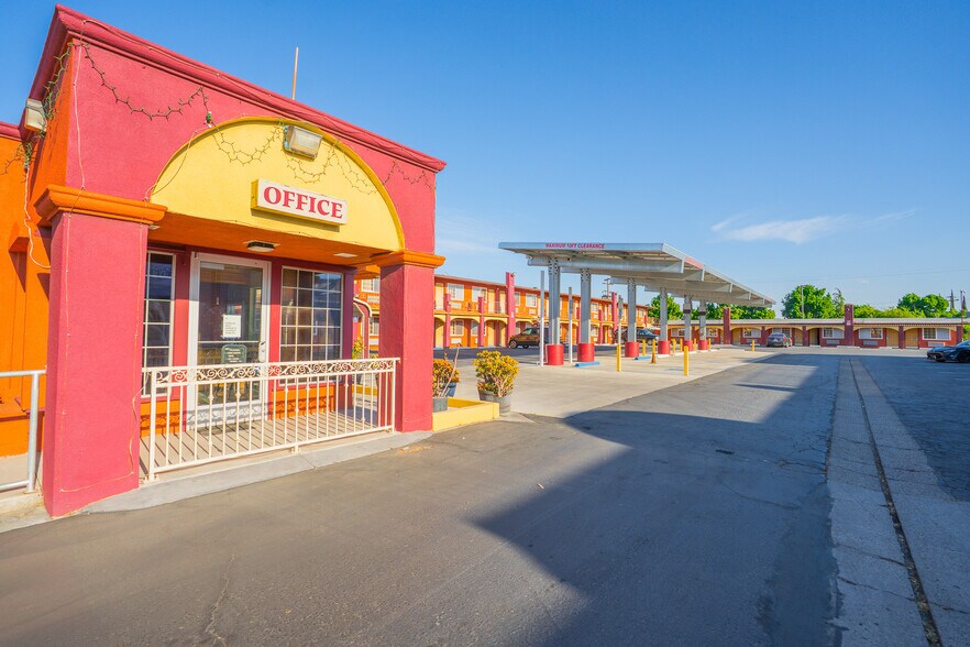 839 W Pacheco Blvd, Los Banos, CA à vendre - Photo de l’immeuble – Image 3 sur 50