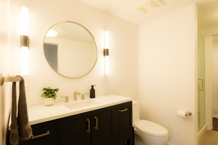 140 Washington Sq, Washington, IL à vendre - Photo de l’immeuble – Image 3 sur 43